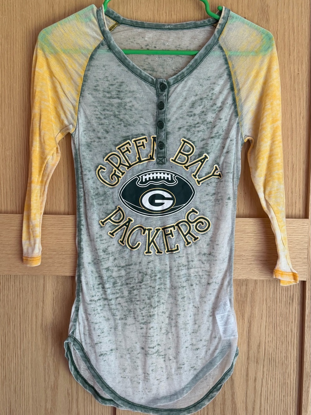 H&M Green Bay Packers Raglan Henley - Yellow & Gray